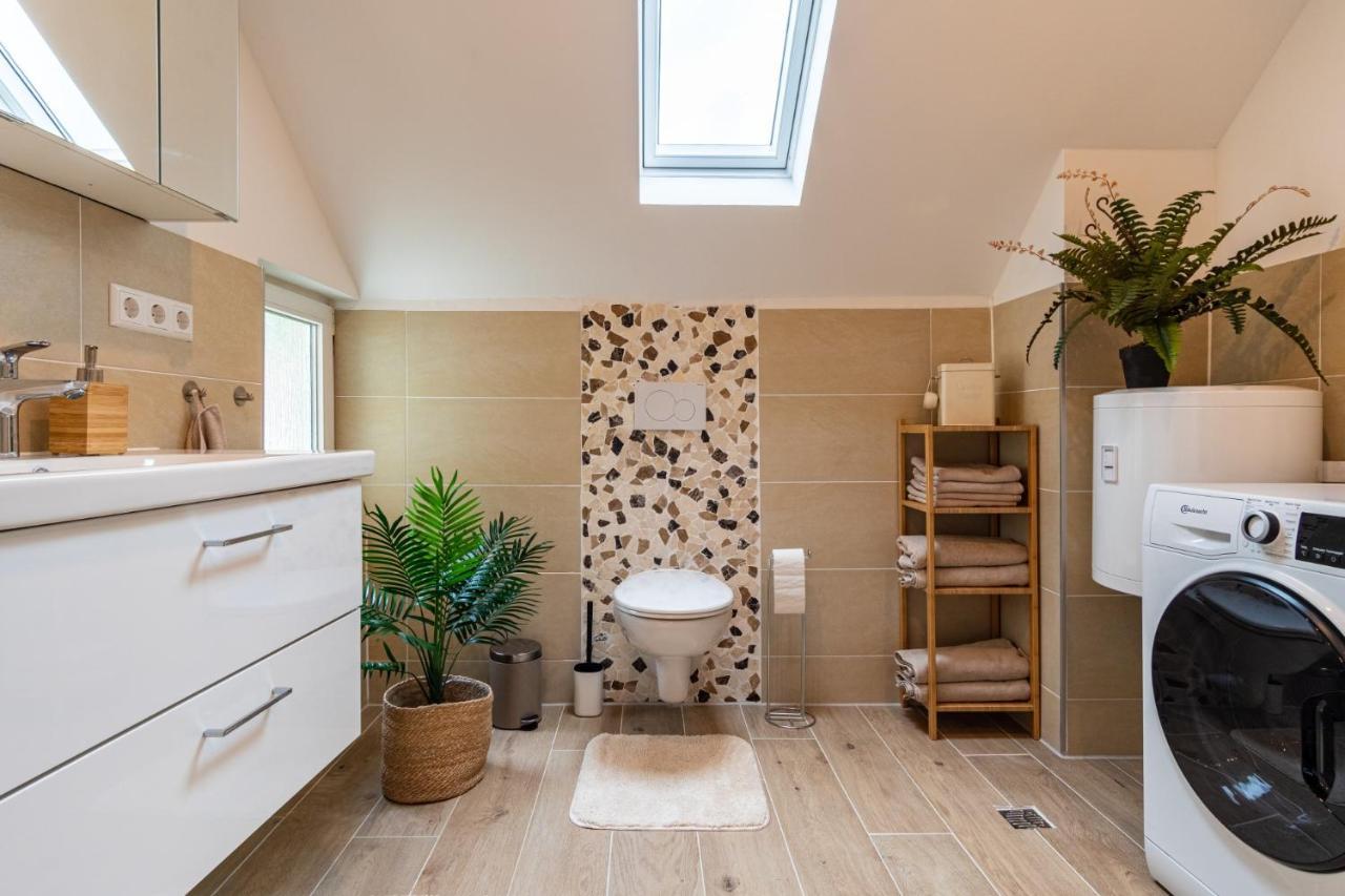 Relax-Apartment - Sauna & Spacious, Garage, 105 M2 Mühlacker Exteriör bild