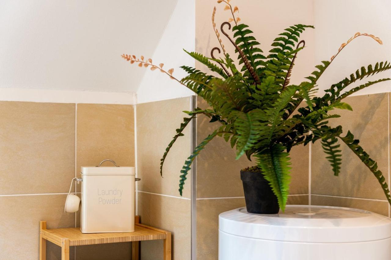 Relax-Apartment - Sauna & Spacious, Garage, 105 M2 Mühlacker Exteriör bild